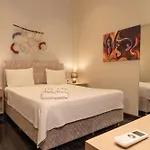 Casa Maria Hotel *