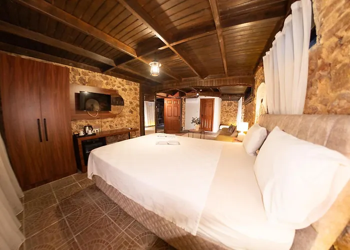 Casa Maria Hotel *