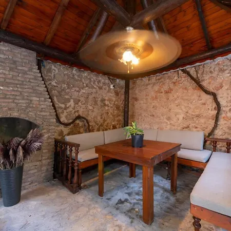 Hotel Casa Maria